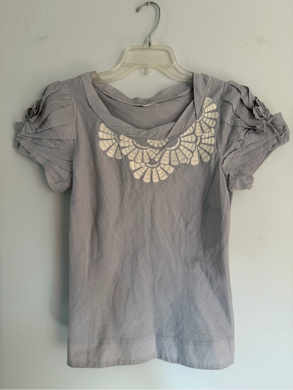 Anthropologie Floreat Adena Gray Embroidered Top M Medium